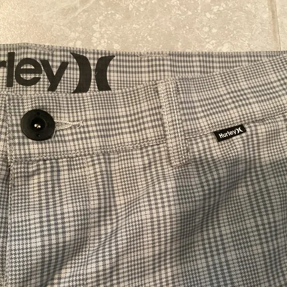 NWOT Nike Dri Fit Hurley Gray Flat Front Shorts Lightweight Casual Wear - Picture 2 of 6